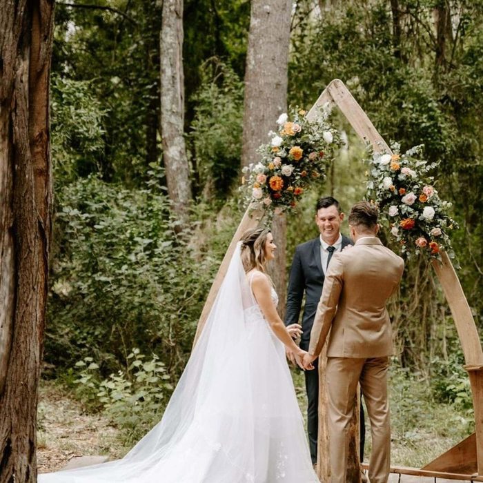 Wedding arches, moon gates and ceremony décor