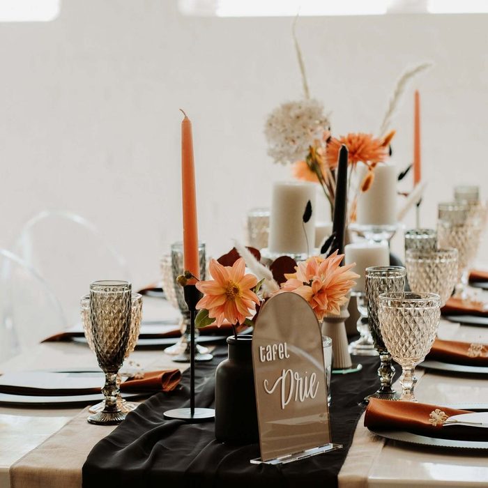 Tableware, crockery and charger plates for hire